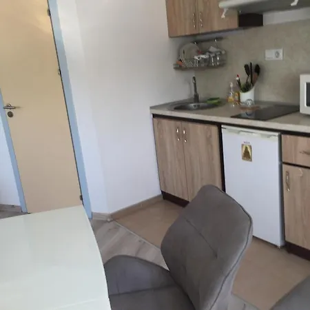 Apartmán евксиновград, една спалня - безплатен паркинг,